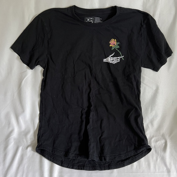 Tops - DK Dikotomy Short Sleeve T-shirt Women's Large Black Graphic Skeleton Hand Rose